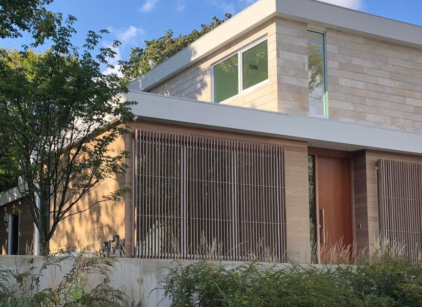 Aliquam hendrerit elit sit amet porttitor